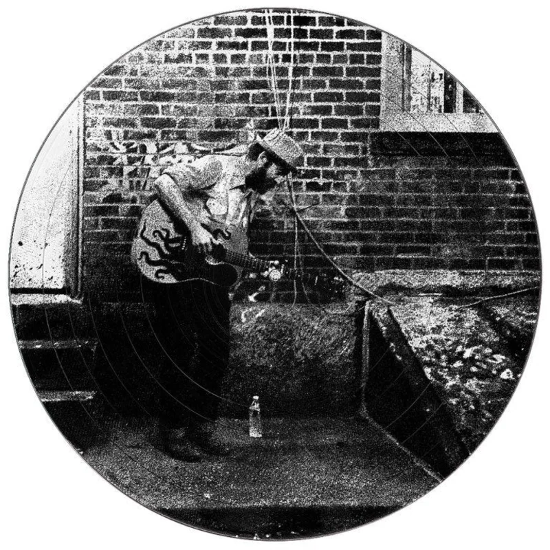 #1 Alleyway Busker