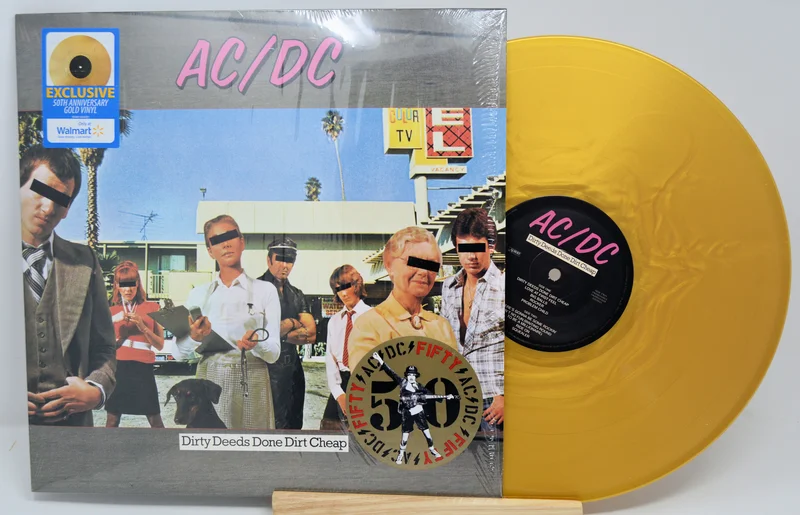 AC/DC - Dirty Deeds Done Dirt Cheap