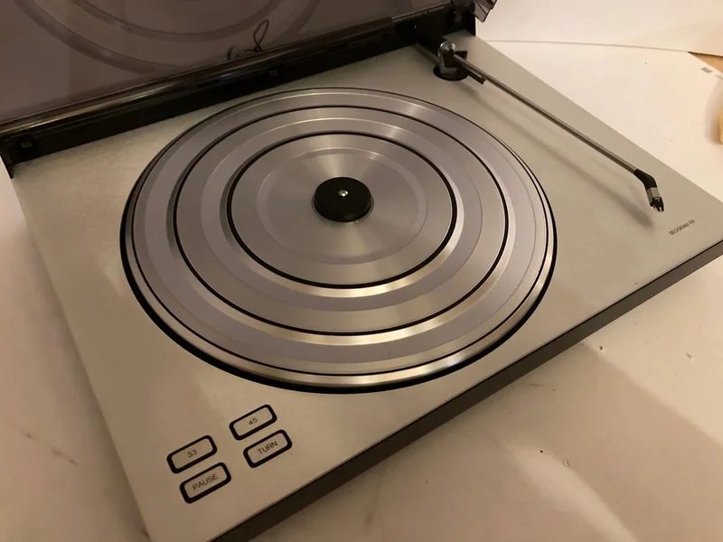 Bang & Olufsen RX Turntable