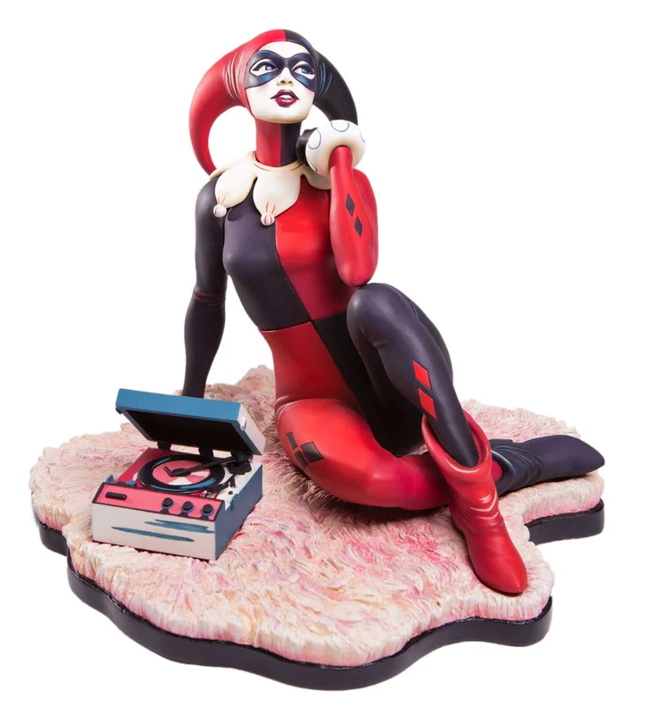 Batman "Waiting for My J Man" Harley Quinn Statue