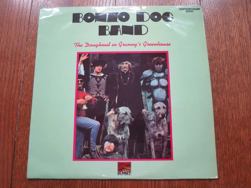 Bonzo Dog Band - The Doughnut in Granny's Greenhouse