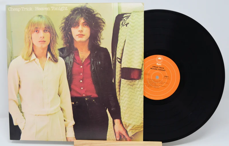 Cheap Trick - Heaven Tonight