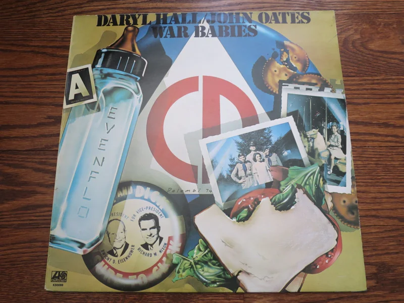 Darryl Hall & John Oates - War Babies