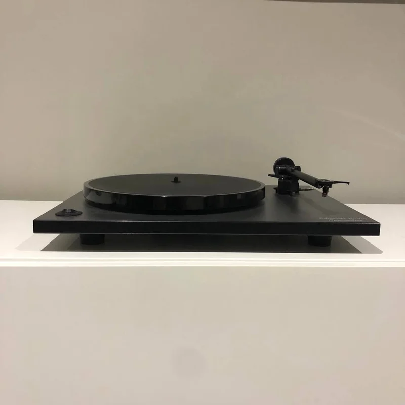 Edwards Audio Apprentice Model Lite Turntable