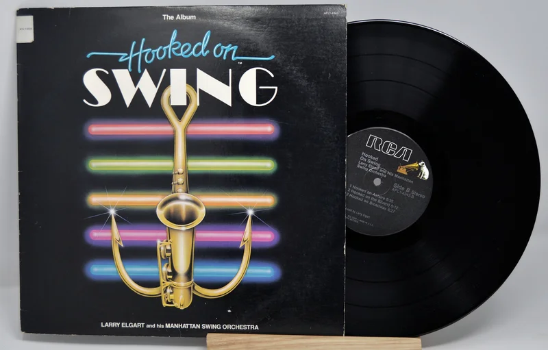 Elgart, Larry - Hooked On Swing