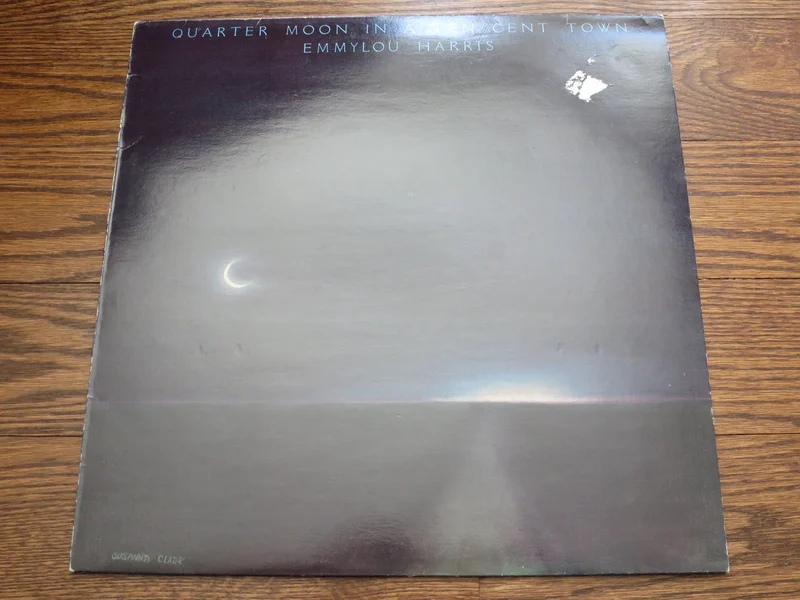 Emmylou Harris - Quarter Moon In A Ten Cent Town
