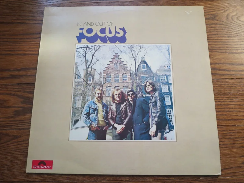 Focus - In And Out of Focus