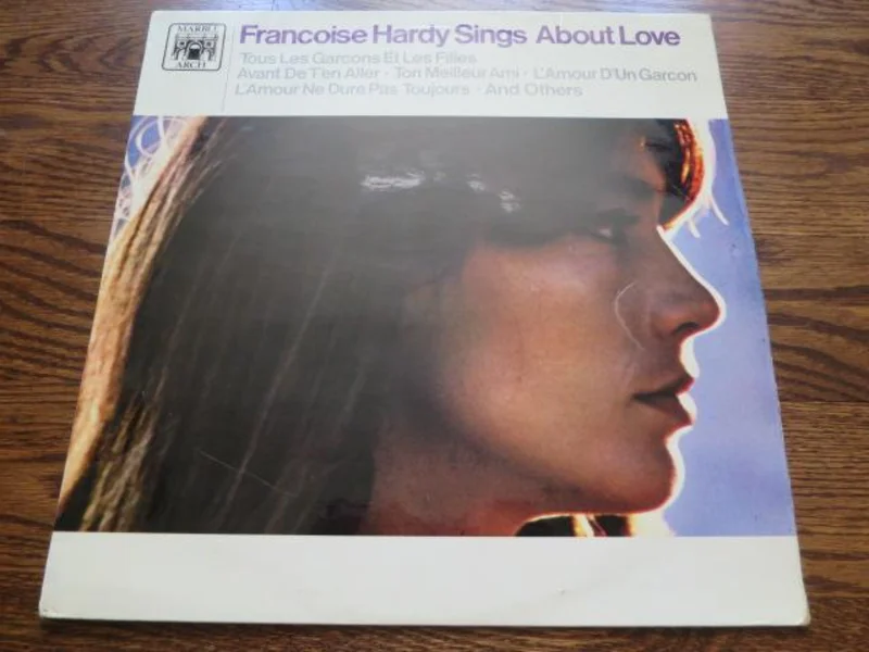 Francoise Hardy - Francoise Hardy Sings About Love