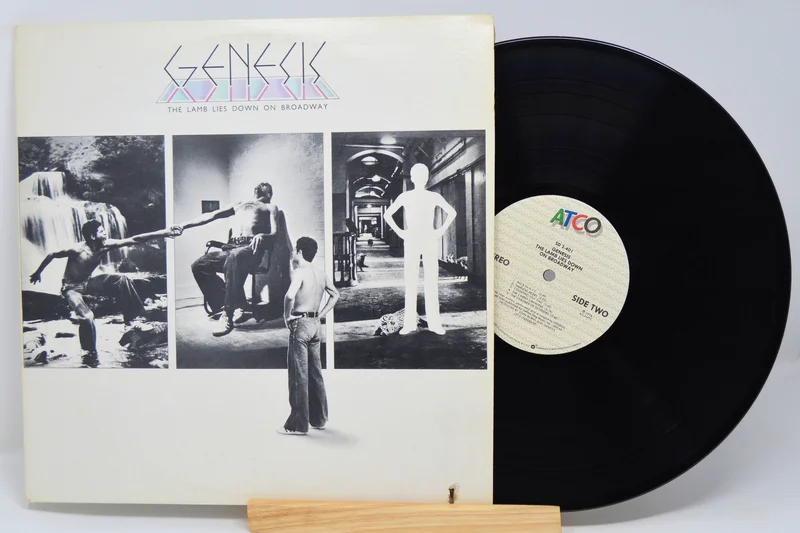Genesis - The Lamb Lies Down On Broadway