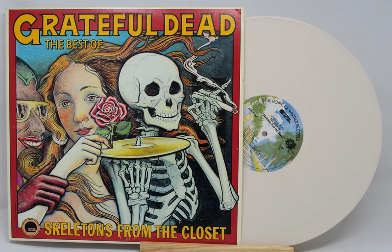 Grateful Dead - Skeletons From The Closet