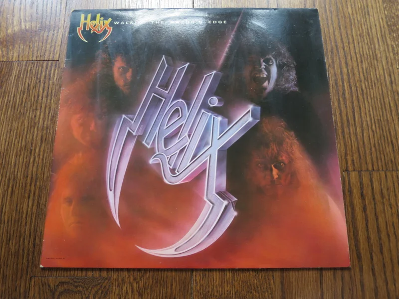 Helix - Walkin' The Razor's Edge
