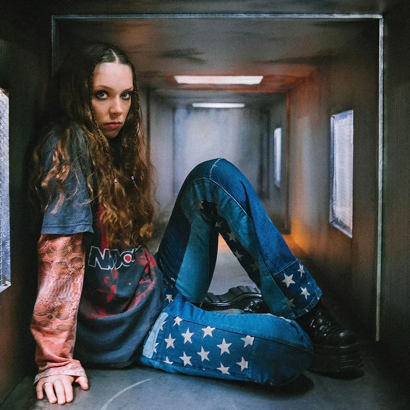 Holly Humberstone - The Walls Are Way Too Thin [Black Vinyl EP]