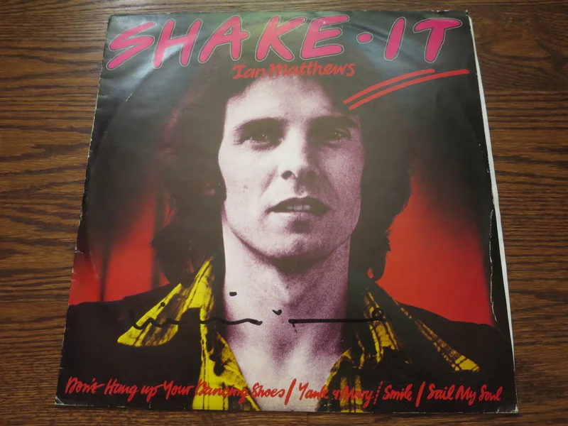 Ian Matthews - Shake It 12" (signed)