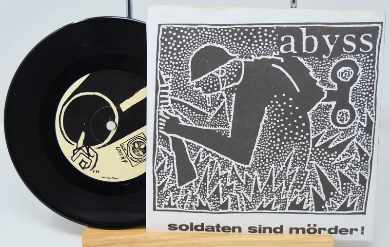 Iconoclast / Abyss - Soldaten Sind Morder