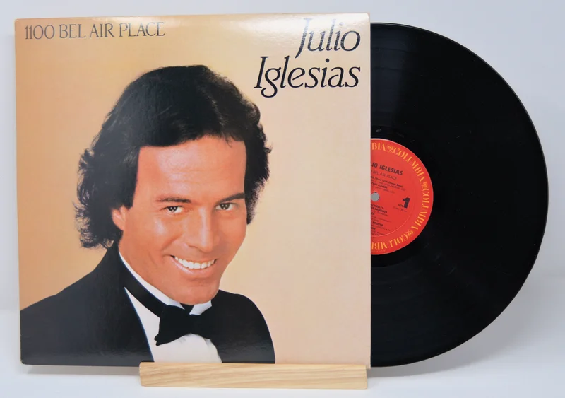 Iglesias, Julio - 1100 Bel Air Place
