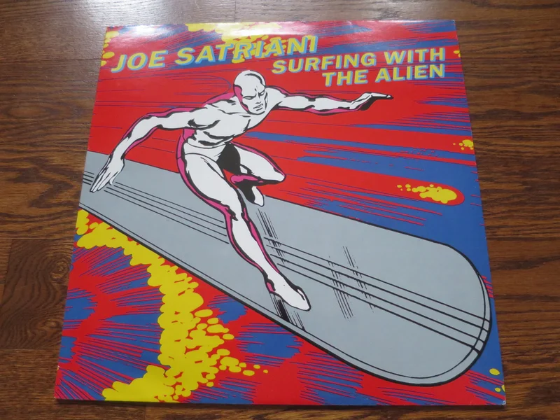 Joe Satriani - Surfing With The Alien