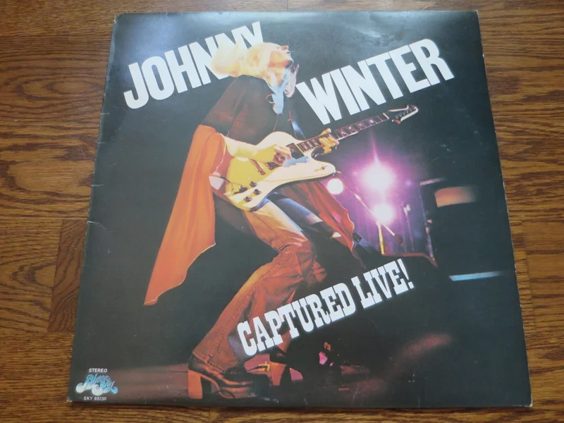 Johnny Winter - Captured Live!