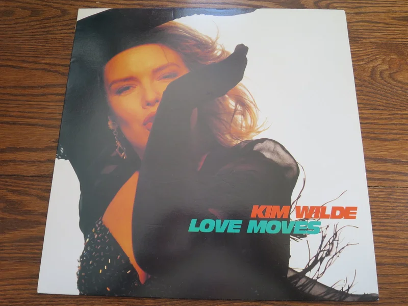 Kim Wilde - Love Moves