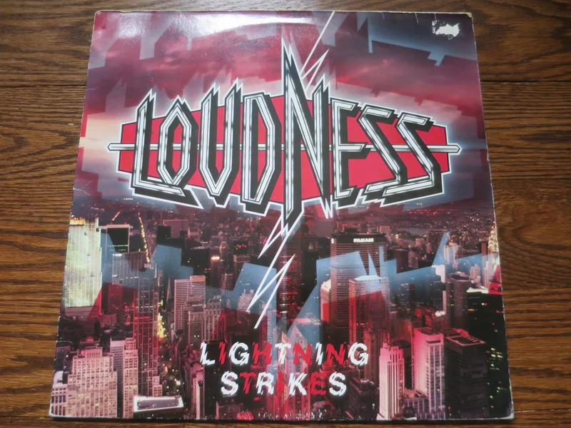 Loudness - Lightning Strikes