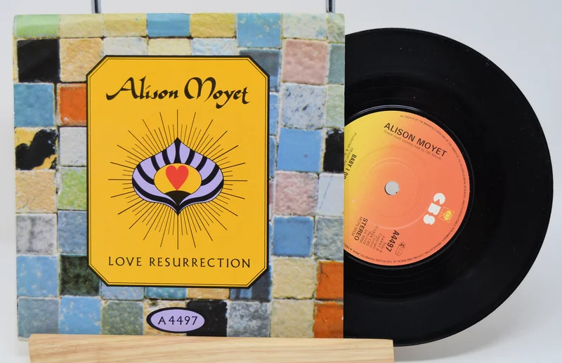 Moyet, Alison - Love Resurrection