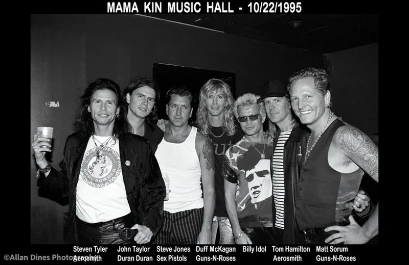 Neurotic Outsiders - Photo
