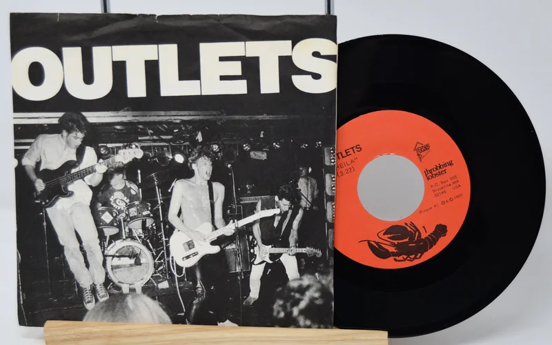 Outlets - Sheila / A Valentine Song