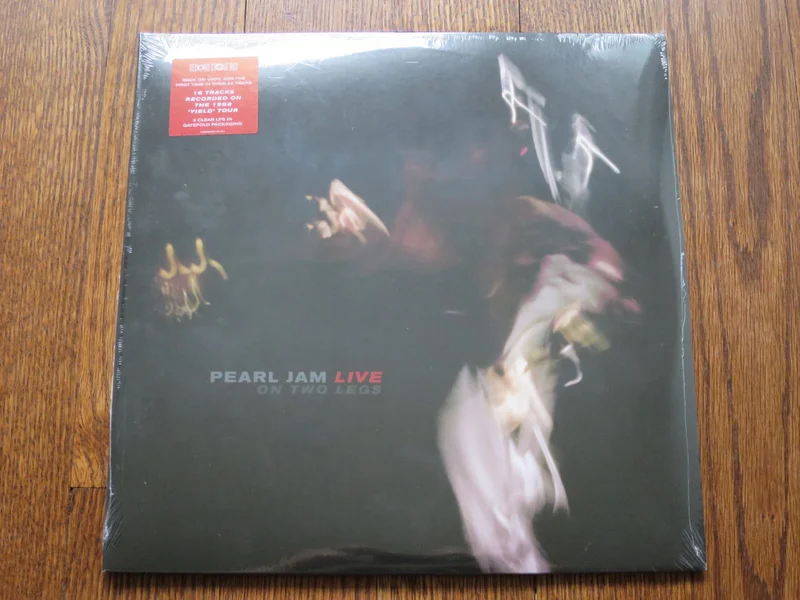 Pearl Jam - Live On Two Legs