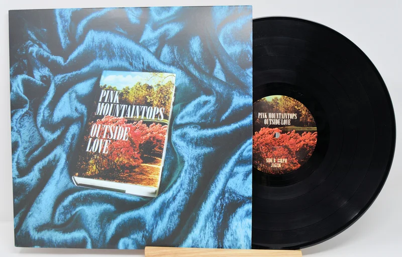 Pink Mountaintops - Outside Love