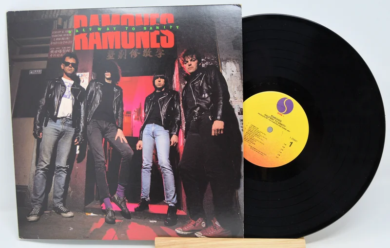 Ramones - Halfway To Sanity