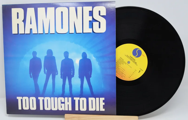 Ramones - Too Tough To Die