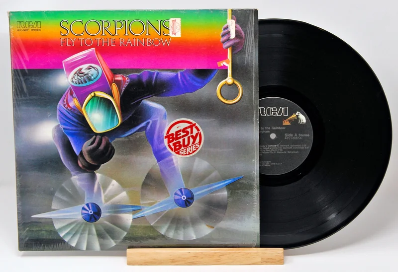 Scorpions - Fly To The Rainbow