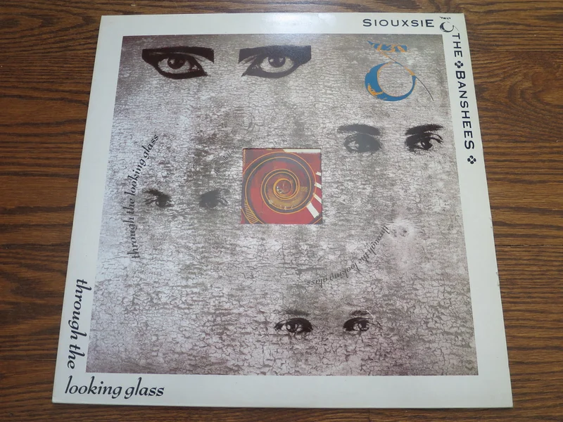 Siouxsie & The Banshees - Through The Looking Glass