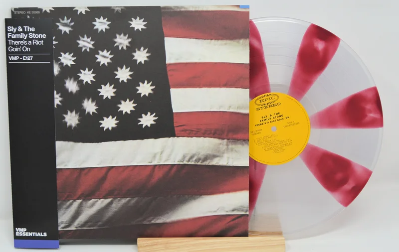 Sly & Family Stone - Riot Goin On