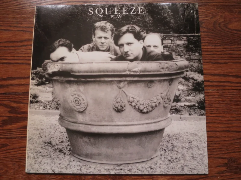 Squeeze - Play