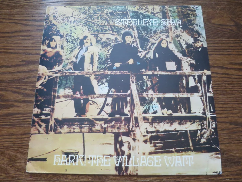 Steeleye Span - Hark! The Village Wait