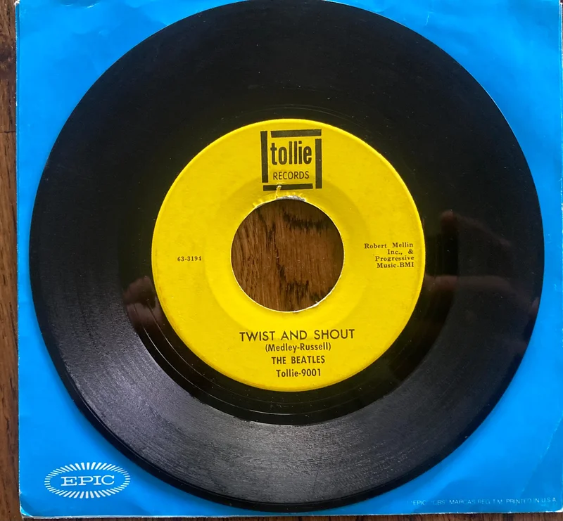 The Beatles 45 RPM Twist And Shout / There's A Place /45 / Tollie Black Print 1964 VG+