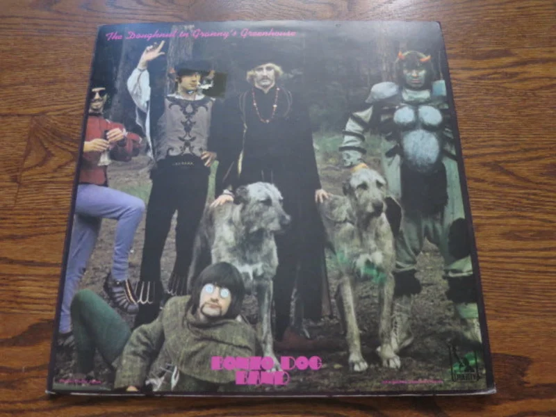 The Bonzo Dog Band - The Doughnut In Granny's Greenhouse