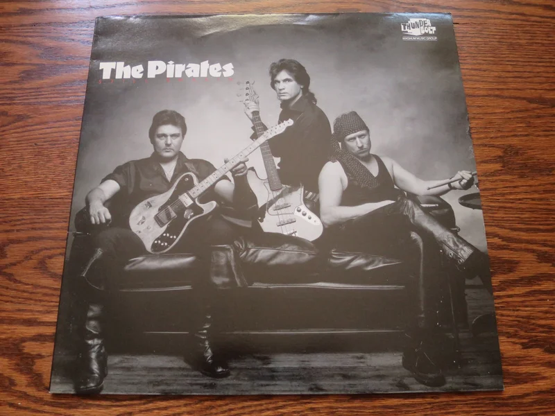 The Pirates - Still Shakin'