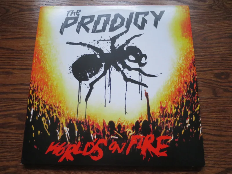 The Prodigy - Worlds On Fire