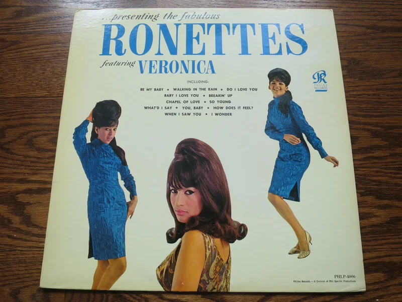 The Ronettes - Presenting The Fabulous Ronettes