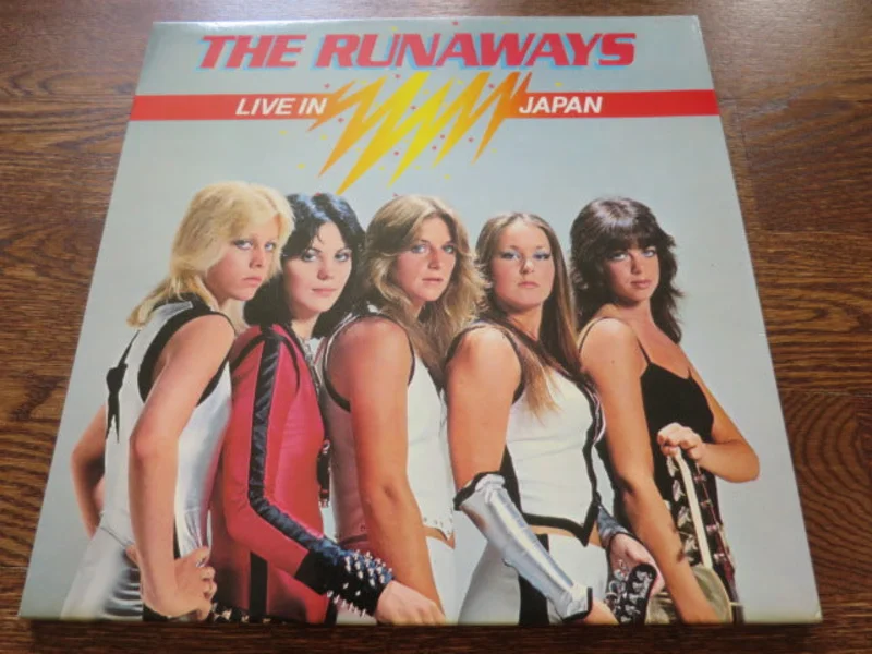 The Runaways - Live In Japan