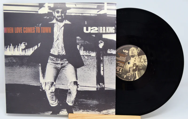 U2 - When Love Comes To Town