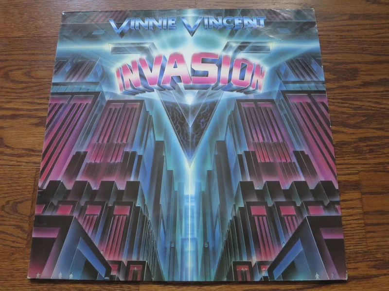 Vinnie Vincent Invasion - Vinnie Vincent Invasion