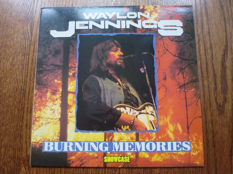 Waylon Jennings - Burning Memories