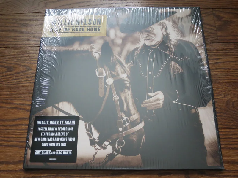 Willie Nelson - Ride Me Back Home