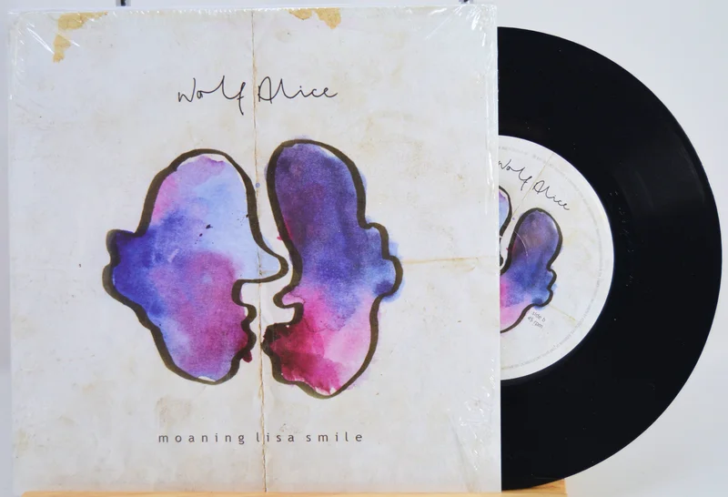 Wolf Alice - Moaning Lisa Smile